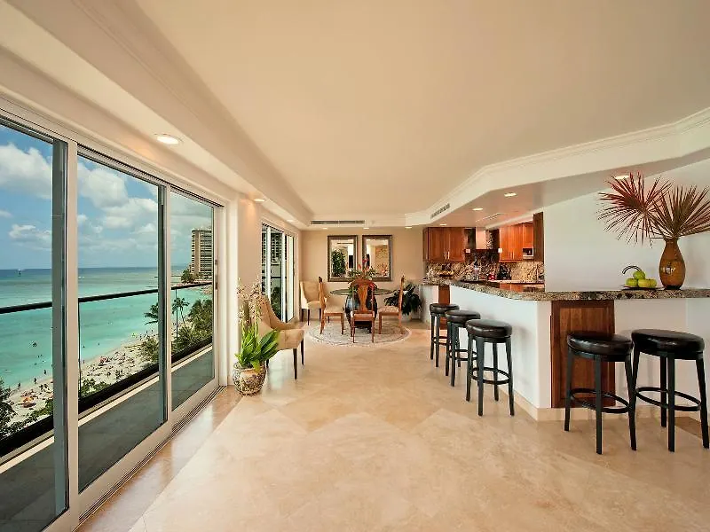 Aston Waikiki Beachside Hotel
